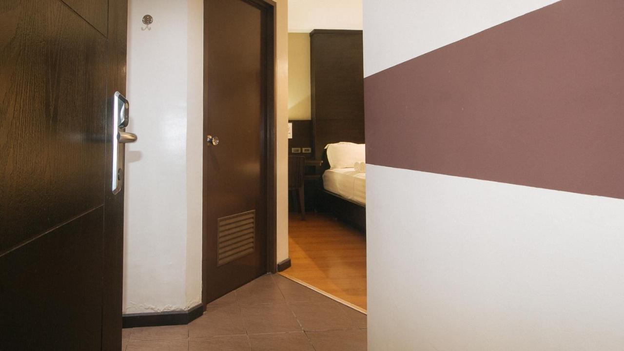 Lorenzzo Suites Hotel Makati City Exteriér fotografie