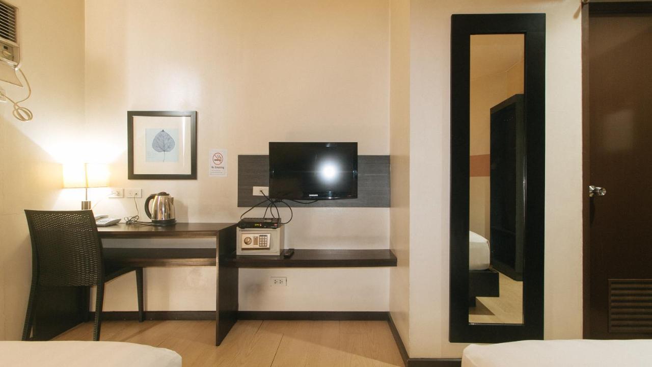 Lorenzzo Suites Hotel Makati City Exteriér fotografie